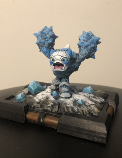 A custom variant of the skylander Fist Bump, made as a commission piece. Figure uses my now defunct base style meant to fit Writable NFC cards