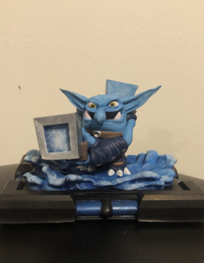 A custom Figure of Chill Bill, one of the minor villains from the Skylanders series. Figure uses my now defunct base style meant to fit Writable NFC cards.